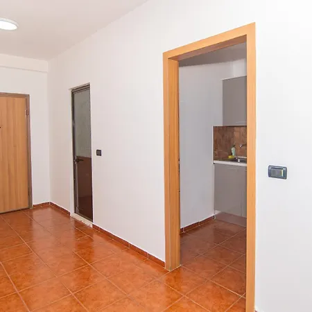 Taiwan Center Apartment Tirana Exterior photo