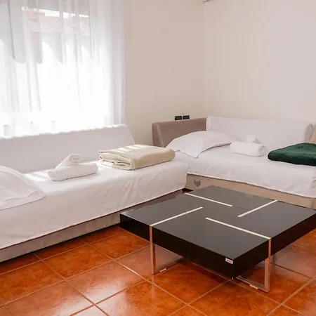 Taiwan Center Apartment Tirana Exterior photo